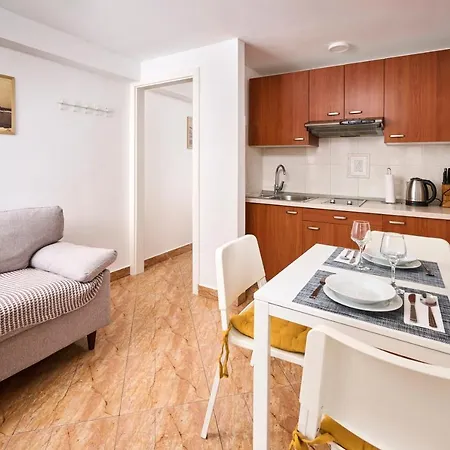 Lina Apartment *